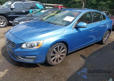 2014 Volvo S60 T5 из США, поврежденный, VIN YV1612FS8E2278923